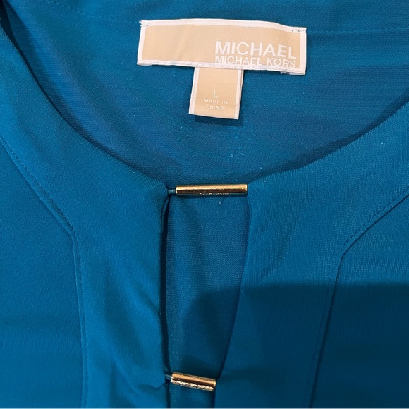 Michael Kors Teal Top w gold hardware detailing - size Large - Picture 2 of 2